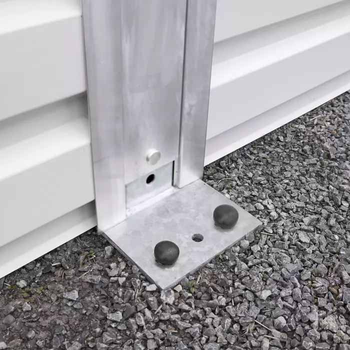 Hangar modulaire avec ancrage par piquets