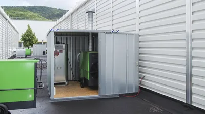 Conteneur avec chauffage mobile et réservoir de fuel Conteneur avec chauffage mobile et réservoir de fuel